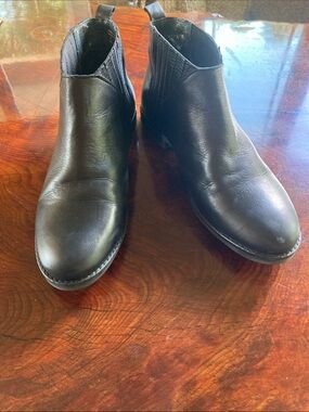 Aldo Black Slip-On Chelsea Boot